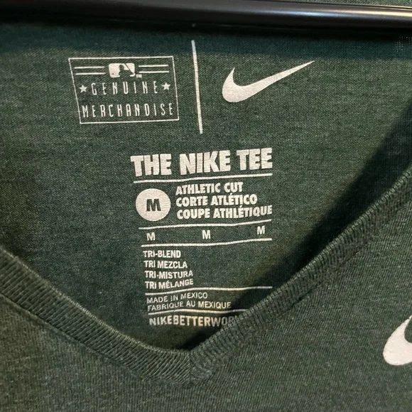 Oakland Athletics Women’s Tee in Size M - Picture 4 of 4